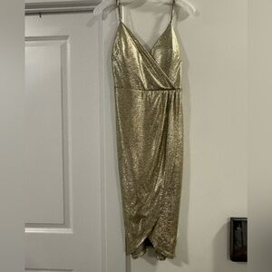 Elegant Gold Women's Dress